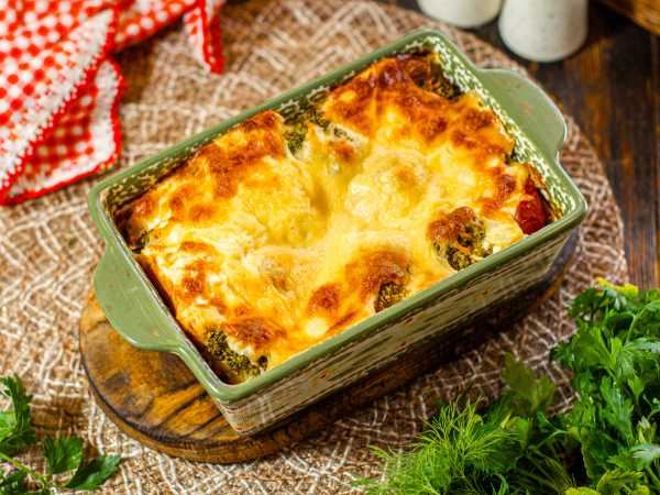 Заливной пирог с брокколи и сыром