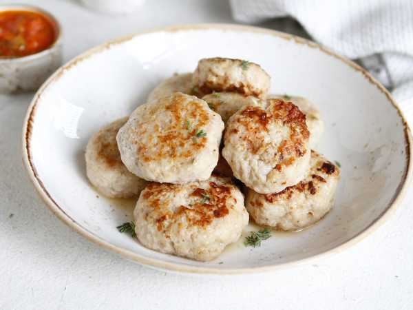 Куриные котлеты с картошкой и сыром