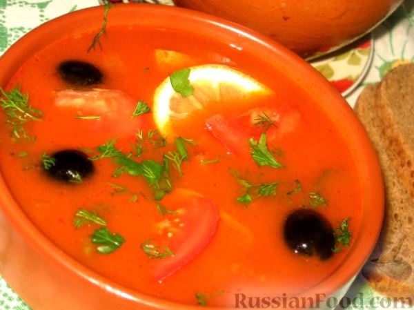 Солянка старомосковская в горшочках