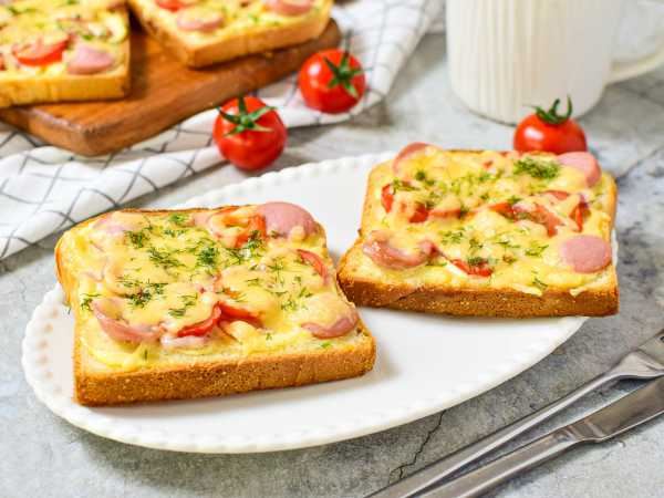 Пицца на тостах