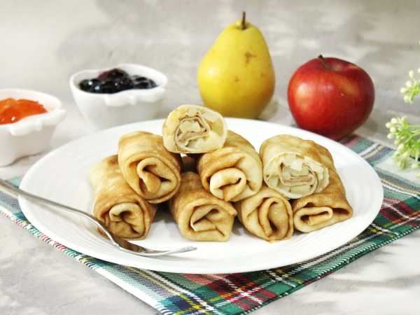 Блины с яблоком и грушей